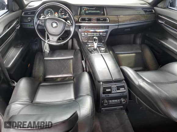 2014 BMW 7 Series ALPINA B7 with VIN WBAYE8C53ED135612, listed as a Copart auction lot 81233685 with 138,985 mi miles and Clean title. Bid and sale history available at DreamBid. Image 8.
