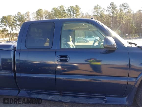 2005 GMC Sierra 1500 SLT with VIN 1GTEC19T95Z314989, listed as a IAAI auction lot 41610701 with 204,693 mi miles and . Bid and sale history available at DreamBid. Image 13.