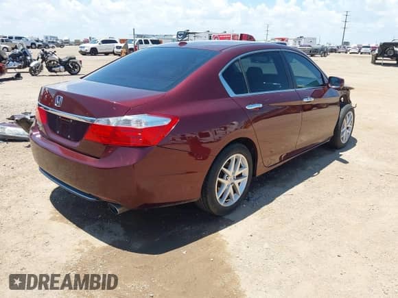 2013 Honda Accord EX-L z VIN 1HGCR2F83DA121697, wystawiony jako IAAI lot #42668606 z przebiegiem 122 289 mil mil oraz . Historia ofert i sprzedaży dostępna na DreamBid. Obrazek 4.