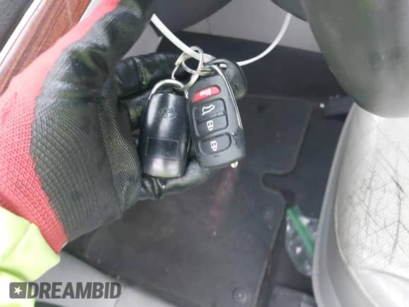 2009 Hyundai Veracruz GLS with VIN KM8NU73C99U079050, listed as a IAAI auction lot 42986349 with 154,154 mi miles and . Bid and sale history available at DreamBid. Image 11.