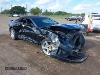 2019 Chevrolet Camaro 1LT z VIN 1G1FB3DS9K0131232, wystawiony jako IAAI lot #43295030 z przebiegiem 50 703 mil mil oraz . Historia ofert i sprzedaży dostępna na DreamBid. Obrazek 1.