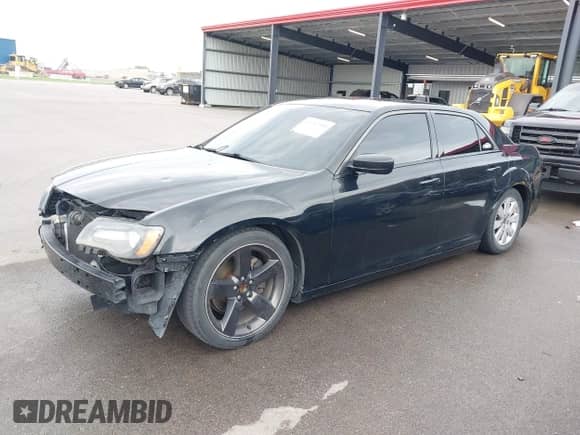 2013 Chrysler 300 C John Varvatos Limited Edition with VIN 2C3CCADT7DH687546, listed as a IAAI auction lot 42747545 with 84,723 mi miles and . Bid and sale history available at DreamBid. Image 18.