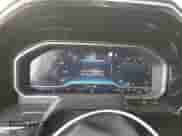 2022 Chevrolet Silverado 1500 RST z VIN 1GCUDEET6NZ599205, wystawiony jako Copart lot #42735645 z przebiegiem Nie podano mil oraz Czysty tytuł • Clean title. Historia ofert i sprzedaży dostępna na DreamBid. Obrazek 9.