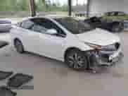 2018 Toyota Prius Plus z VIN JTDKARFP6J3073923, wystawiony jako IAAI lot #42580231 z przebiegiem 119 619 mil mil oraz . Historia ofert i sprzedaży dostępna na DreamBid. Obrazek 1.