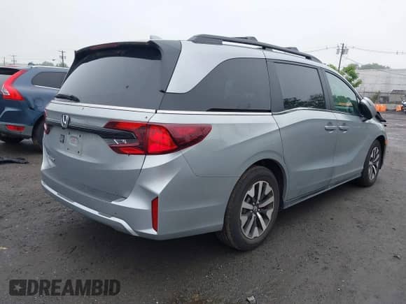 2025 Honda Odyssey EX-L z VIN 5FNRL6H68SB029244, wystawiony jako IAAI lot #42519921 z przebiegiem 3 236 mil mil oraz . Historia ofert i sprzedaży dostępna na DreamBid. Obrazek 4.