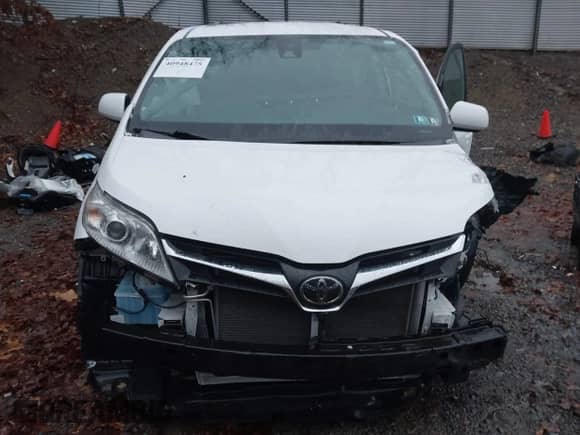 2020 Toyota Sienna LE with VIN 5TDJZ3DC6LS237433, listed as a IAAI auction lot 40948475 with 108,000 mi miles and . Bid and sale history available at DreamBid. Image 13.