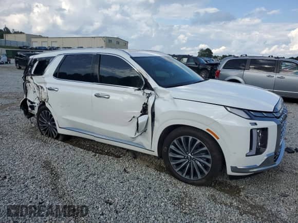 2024 Hyundai Palisade Calligraphy with VIN KM8R74GE0RU769272, listed as a Copart auction lot 65121315 with 6,824 mi miles and Salvage title. Bid and sale history available at DreamBid. Image 4.