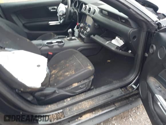 2021 Ford Mustang EcoBoost z VIN 1FATP8UH6M5152841, wystawiony jako IAAI lot #42149294 z przebiegiem 23 834 mil mil oraz . Historia ofert i sprzedaży dostępna na DreamBid. Obrazek 5.