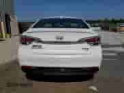 2016 Hyundai Sonata Limited с VIN KMHE34L10GA026705, выставлен на аукционе Copart как лот 71414495 с пробегом 65 530 миль миль и Списание • Salvage title. История ставок и продаж доступна на DreamBid. Изображение 6.