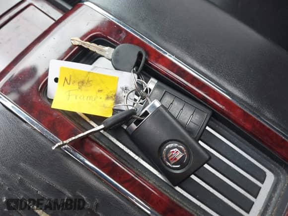 2014 Cadillac Escalade ESV Luxury с VIN 1GYS4HEF6ER199190, выставлен на аукционе IAAI как лот 42365693 с пробегом 144 875 миль миль и . История ставок и продаж доступна на DreamBid. Изображение 11.