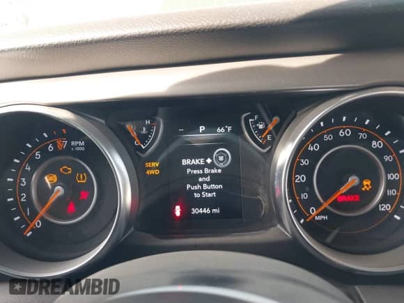 2022 Jeep Wrangler Unlimited High Tide z VIN 1C4HJXDG5NW113205, wystawiony jako IAAI lot #41488724 z przebiegiem 30 446 mil mil oraz . Historia ofert i sprzedaży dostępna na DreamBid. Obrazek 7.