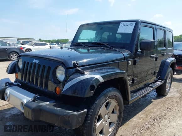 2008 Jeep Wrangler Unlimited Sahara с VIN 1J4GA59138L640048, выставлен на аукционе IAAI как лот 42594778 с пробегом 114 332 миль миль и . История ставок и продаж доступна на DreamBid. Изображение 2.
