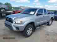 2015 Toyota Tacoma PreRunner z VIN 5TFTX4GN6FX050905, wystawiony jako IAAI lot #42189698 z przebiegiem 115 728 mil mil oraz . Historia ofert i sprzedaży dostępna na DreamBid. Obrazek 2.