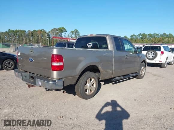 2004 Ford F-150 STX with VIN 1FTRX12W54NB89876, listed as a IAAI auction lot 43499160 with 173,118 mi miles and . Bid and sale history available at DreamBid. Image 4.