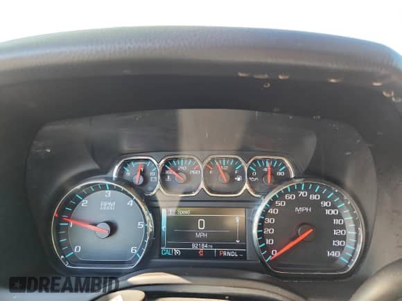 2018 Chevrolet Tahoe LT z VIN 1GNSKBKCXJR369197, wystawiony jako Copart lot #84227515 z przebiegiem 92 184 mil mil oraz Szkoda całkowita • Salvage title. Historia ofert i sprzedaży dostępna na DreamBid. Obrazek 9.