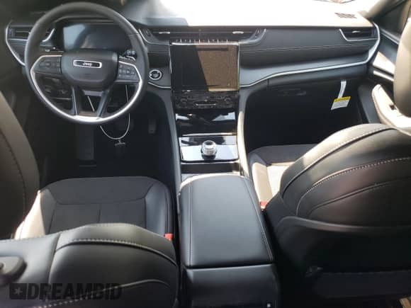 2025 Jeep Grand Cherokee Altitude X with VIN 1C4RJKAG1S8711139, listed as a Copart auction lot 71814925 with 13 mi miles and Salvage title. Bid and sale history available at DreamBid. Image 8.