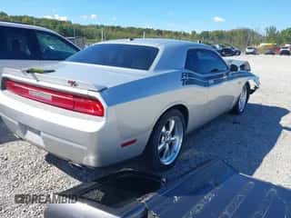 2012 Dodge Challenger R/T Plus z VIN 2C3CDYBT6CH151372, wystawiony jako IAAI lot #43319618 z przebiegiem 111 990 mil mil oraz . Historia ofert i sprzedaży dostępna na DreamBid. Obrazek 4.