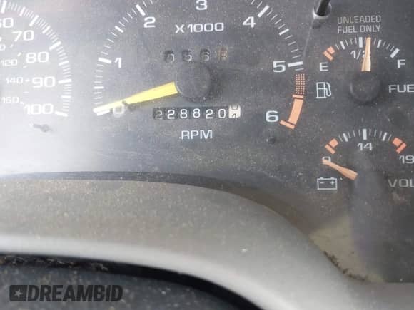 1997 Chevrolet Blazer LS with VIN 1GNDT13WXV2194585, listed as a IAAI auction lot 43085722 with 228,820 mi miles and . Bid and sale history available at DreamBid. Image 7.