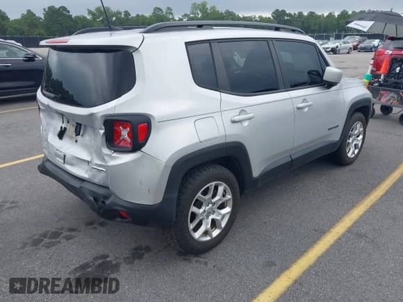 2018 Jeep Renegade Latitude with VIN ZACCJABB5JPH38323, listed as a IAAI auction lot 42938432 with 67,697 mi miles and . Bid and sale history available at DreamBid. Image 4.