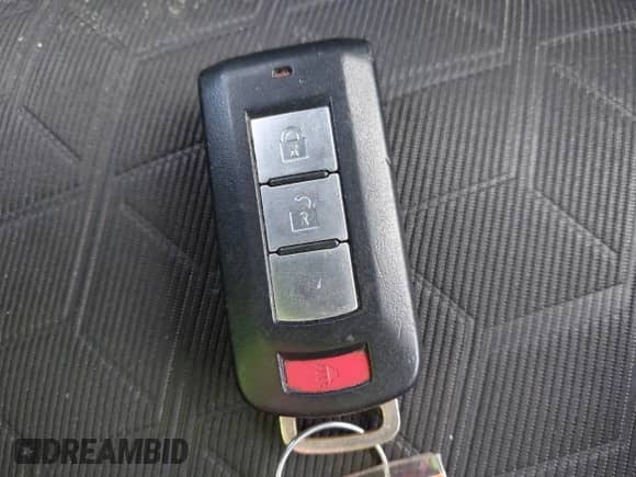 2020 Mitsubishi Outlander ES с VIN JA4AR3AU9LU020977, выставлен на аукционе IAAI как лот 43136861 с пробегом 113 524 миль миль и . История ставок и продаж доступна на DreamBid. Изображение 11.