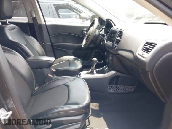 2021 Jeep Compass Altitude with VIN 3C4NJCBB1MT518615, listed as a IAAI auction lot 42244760 with 82,609 mi miles and . Bid and sale history available at DreamBid. Image 5.