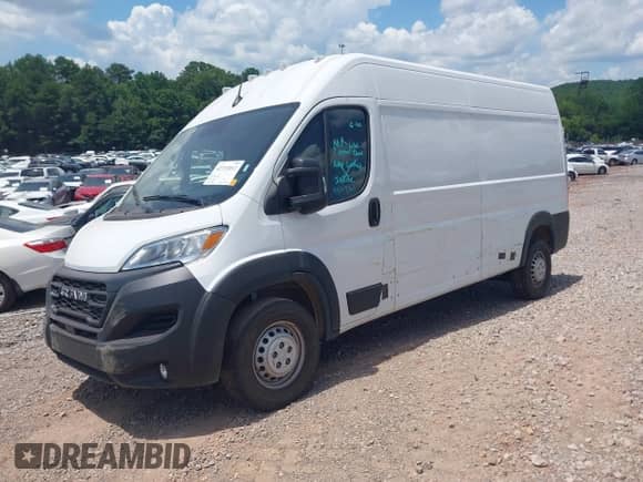 2025 Ram ProMaster Cargo Tradesman с VIN 3C6LRVDG1SE513430, выставлен на аукционе IAAI как лот 42733012 с пробегом 15 336 миль миль и . История ставок и продаж доступна на DreamBid. Изображение 2.
