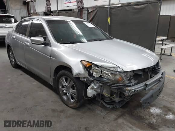 2012 Honda Accord SE z VIN 1HGCP2F63CA145260, wystawiony jako IAAI lot #43259229 z przebiegiem 181 423 mil mil oraz . Historia ofert i sprzedaży dostępna na DreamBid. Obrazek 1.