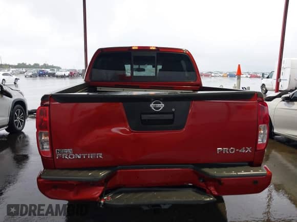 2016 Nissan Frontier S z VIN 1N6AD0EV3GN741881, wystawiony jako IAAI lot #42197636 z przebiegiem 101 565 mil mil oraz . Historia ofert i sprzedaży dostępna na DreamBid. Obrazek 17.