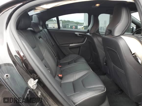 2016 Volvo S60 T5 Drive-E R-Design Special Edition с VIN YV126MFP4G2395280, выставлен на аукционе Copart как лот 66332204 с пробегом 73 358 миль миль и Списание • Salvage title. История ставок и продаж доступна на DreamBid. Изображение 10.