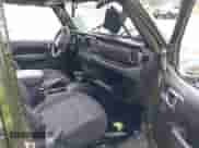 2022 Jeep Wrangler Unlimited Willys с VIN 1C4HJXDN6NW163657, выставлен на аукционе IAAI как лот 43121456 с пробегом 15 852 миль миль и . История ставок и продаж доступна на DreamBid. Изображение 5.