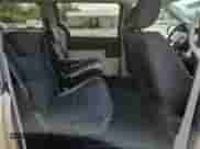 2010 Dodge Grand Caravan SXT с VIN 2D4RN5D19AR220191, выставлен на аукционе Copart как лот 69233045 с пробегом 58 716 миль миль и Списание • Salvage title. История ставок и продаж доступна на DreamBid. Изображение 11.