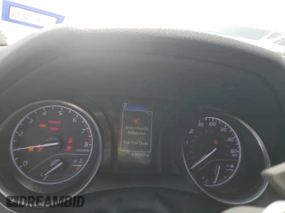 2023 Toyota Camry SE z VIN 4T1G11AK9PU104521, wystawiony jako Copart lot #63671725 z przebiegiem 69 960 mil mil oraz Nie do naprawy • Non repairable. Historia ofert i sprzedaży dostępna na DreamBid. Obrazek 9.