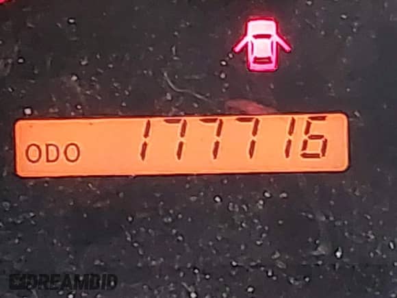 2010 Toyota Tundra с VIN 5TFUY5F14AX149494, выставлен на аукционе IAAI как лот 42162335 с пробегом 177 716 миль миль и . История ставок и продаж доступна на DreamBid. Изображение 15.