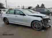 2023 BMW 3 Series 330e xDrive с VIN 3MW39FS05P8C89800, выставлен на аукционе Copart как лот 44342255 с пробегом 19 562 миль миль и Списание • Salvage title. История ставок и продаж доступна на DreamBid. Изображение 4.