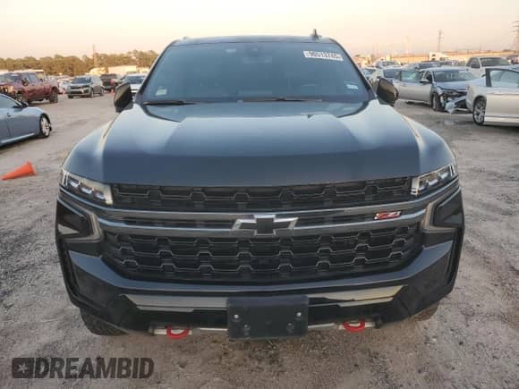 2021 Chevrolet Suburban Z71 z VIN 1GNSKDKD2MR450431, wystawiony jako Copart lot #90513745 z przebiegiem 93 897 mil mil oraz Szkoda całkowita • Salvage title. Historia ofert i sprzedaży dostępna na DreamBid. Obrazek 5.