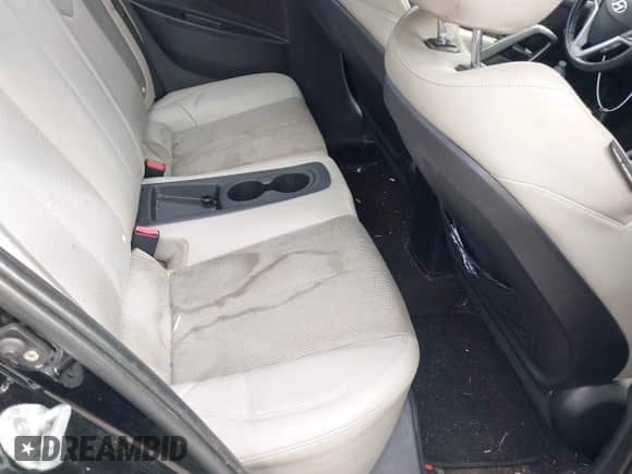 2012 Hyundai Veloster w/Gray Int z VIN KMHTC6AD6CU049429, wystawiony jako IAAI lot #43410430 z przebiegiem 153 050 mil mil oraz . Historia ofert i sprzedaży dostępna na DreamBid. Obrazek 8.