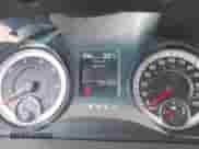 2019 Ram 1500 SLT z VIN 1C6RR7TT5KS689558, wystawiony jako IAAI lot #42041879 z przebiegiem 79 018 mil mil oraz . Historia ofert i sprzedaży dostępna na DreamBid. Obrazek 7.