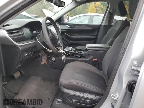 2023 Jeep Grand Cherokee Altitude with VIN 1C4RJJAG5P8835769, listed as a Copart auction lot 87364975 with 29,527 mi miles and Clean title. Bid and sale history available at DreamBid. Image 7.