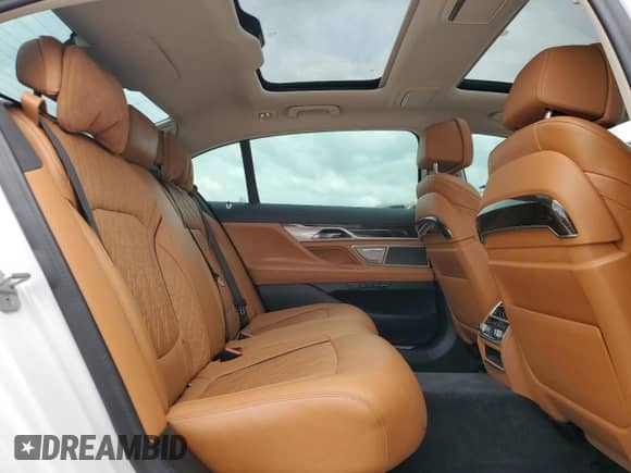 2021 BMW 7 Series 750i xDrive with VIN WBA7U2C03MCG03880, listed as a Copart auction lot 54887745 with 22,361 mi miles and Salvage title. Bid and sale history available at DreamBid. Image 10.