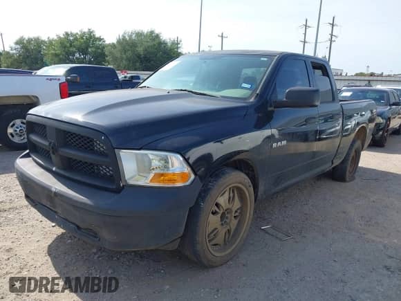 2010 Dodge 1500 ST с VIN 1D7RB1GKXAS237640, выставлен на аукционе IAAI как лот 42287720 с пробегом 213 408 миль миль и . История ставок и продаж доступна на DreamBid. Изображение 2.