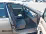 2005 Toyota Camry STD с VIN 4T1BE32K75U393887, выставлен на аукционе IAAI как лот 42949955 с пробегом 150 614 миль миль и . История ставок и продаж доступна на DreamBid. Изображение 5.