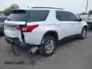 2021 Chevrolet Traverse LT z VIN 1GNERHKW4MJ233642, wystawiony jako IAAI lot #43240454 z przebiegiem 55 052 mil mil oraz . Historia ofert i sprzedaży dostępna na DreamBid. Obrazek 4.