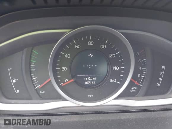 2017 Volvo S60 Dynamic с VIN YV126MFL7H2420929, выставлен на аукционе IAAI как лот 43292833 с пробегом 107 144 миль миль и . История ставок и продаж доступна на DreamBid. Изображение 7.
