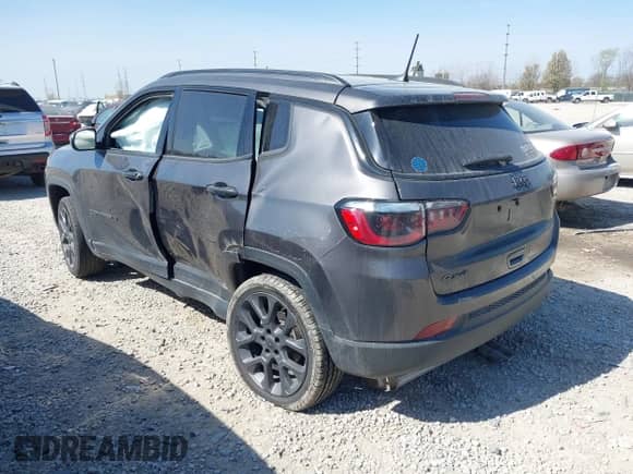 2021 Jeep Compass 80th Anniversary с VIN 3C4NJDEB0MT556774, выставлен на аукционе IAAI как лот 42051877 с пробегом 78 326 миль миль и . История ставок и продаж доступна на DreamBid. Изображение 3.