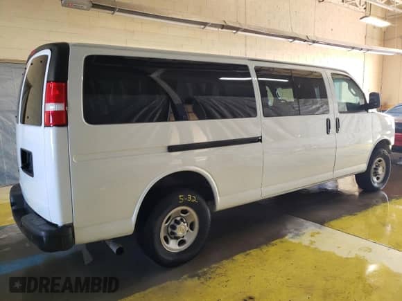 2022 Chevrolet Express Passenger LS с VIN 1GAZGNFP2N1295097, выставлен на аукционе Copart как лот 42342675 с пробегом 39 207 миль миль и Чистый • Clean title. История ставок и продаж доступна на DreamBid. Изображение 3.