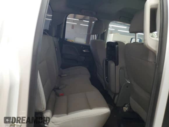 2018 Chevrolet Silverado 2500HD Work Truck z VIN 1GC2KUEG5JZ337082, wystawiony jako Copart lot #60600615 z przebiegiem Nie podano mil oraz Szkoda całkowita • Salvage title. Historia ofert i sprzedaży dostępna na DreamBid. Obrazek 10.