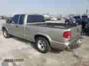 2003 Chevrolet S-10 Fleet z VIN 1GCCS19X438105269, wystawiony jako Copart lot #81294134 z przebiegiem 205 523 mil mil oraz Szkoda całkowita • Salvage title. Historia ofert i sprzedaży dostępna na DreamBid. Obrazek 2.