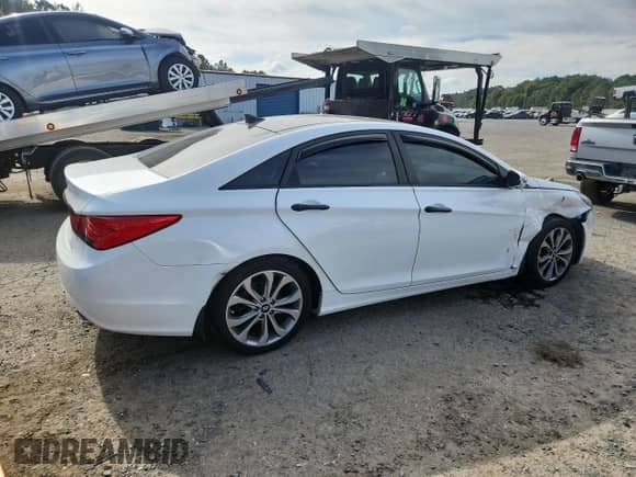2013 Hyundai Sonata SE z VIN 5NPEC4AB0DH657992, wystawiony jako Copart lot #85679085 z przebiegiem 153 511 mil mil oraz Szkoda całkowita • Salvage title. Historia ofert i sprzedaży dostępna na DreamBid. Obrazek 3.