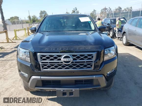 2024 Nissan Frontier SV z VIN 1N6ED1FK2RN603585, wystawiony jako IAAI lot #42771501 z przebiegiem 8 818 mil mil oraz . Historia ofert i sprzedaży dostępna na DreamBid. Obrazek 12.