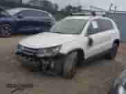 2017 Volkswagen Tiguan Wolfsburg Edition с VIN WVGRV7AX6HK013019, выставлен на аукционе IAAI как лот 43557249 с пробегом 111 435 миль миль и . История ставок и продаж доступна на DreamBid. Изображение 2.